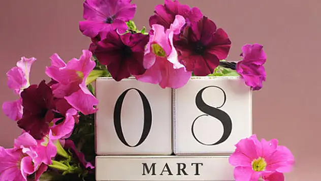 Kadınlar Günü Mesajları - 8 Mart Dünya Kadınlar Günü Anlamlı Sözler