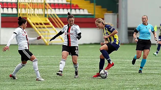 Kadınlar Ligi'nde play-off başlıyor 
