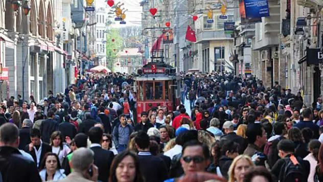 Kadınlar mı çoğunlukta erkekler mi?