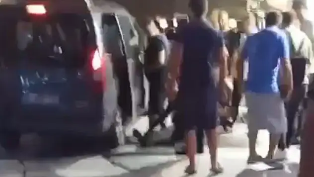 Kafede 2 kardeşin öldürüldüğü silahlı kavgayla ilgili 2 kişi tutuklandı
