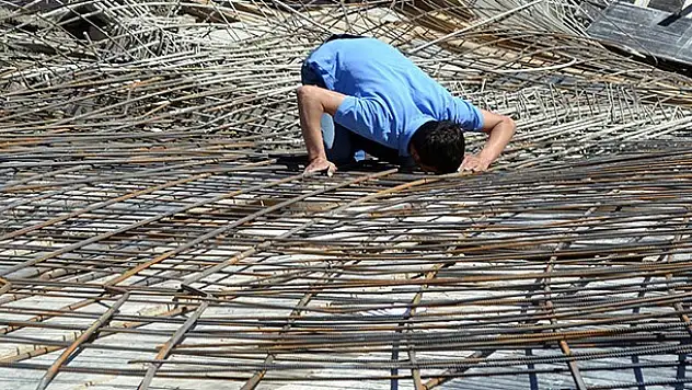Kahramanmaraş'ta inşaat çöktü: 4'ü ağır 9 yaralı