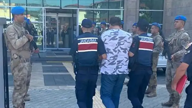 Kahramanmaraş'ta kamyonun cenaze töreni alanına girmesine ilişkin 2 tutuklama
