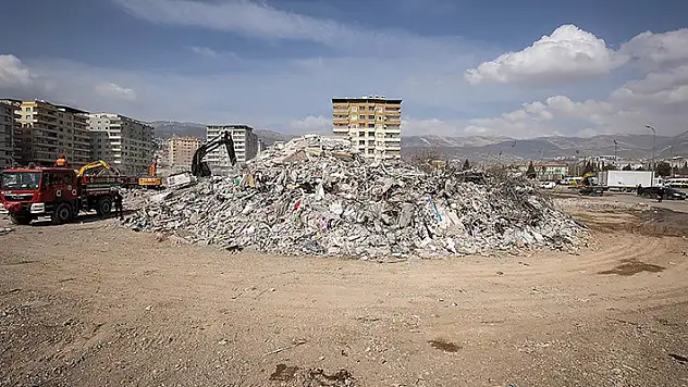 Kahramanmaraş'ta yıkılan Ebrar Sitesi'nin müteahhitlerinden biri tutuklandı
