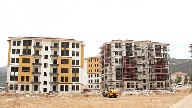 Kahramanmaraş'taki deprem konutlarının ne zaman teslim edileceği belli oldu 