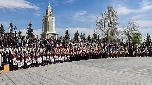 Kalehan Ecdat Parkı'nda 23 Nisan Çocuk Şenliği düzenlendi
