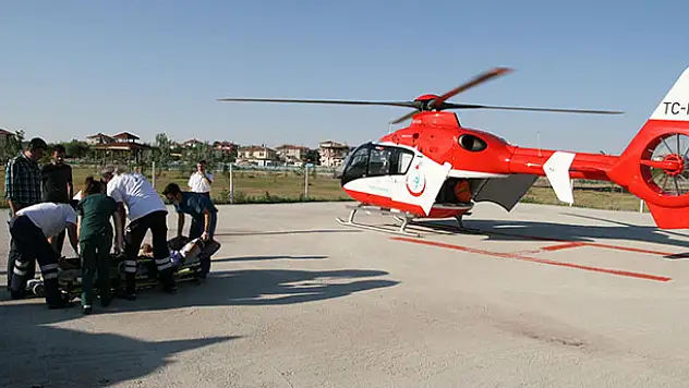 Kalp krizi geçiren tarım işçisi helikopter ambulansla hastaneye sevk edildi