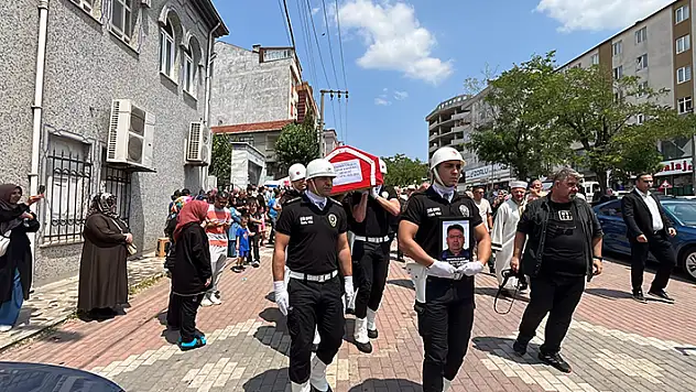 Kalp krizinden yaşamını yitiren emniyet müdür yardımcısı toprağa verildi
