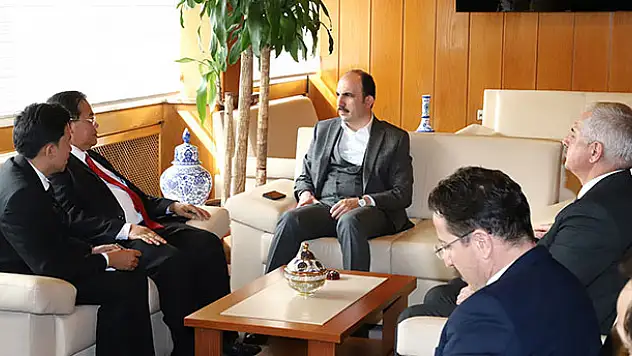 Kamboçyalı Bakandan Başkan Altay'a ziyaret