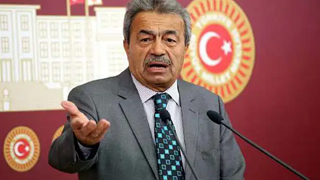 Kamer Genç kimdir?