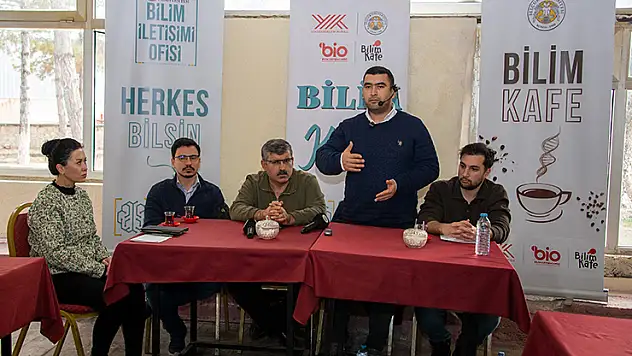 'Kampüsten Mahalleye İyilik Sağlık Hareketi' ile Konyalılar bilgilendirildi