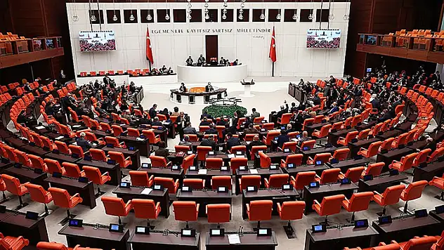 Kamu borçlarına yapılandırma Meclis'te
