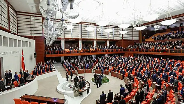 Kamuda çalışan taşeron işçiler için flaş karar