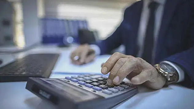 Kamuda yaz dönemi kıyafet uygulaması sona erdi

