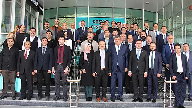 Kamudaki basın çalışanları buluştu