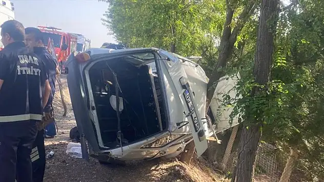 Kamyon otomobille çarpıştı: 1 ölü 4 yaralı
