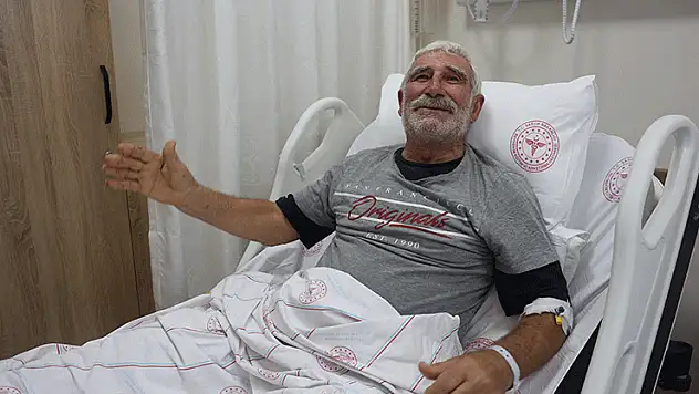 Kamyondan düşüp pelvis kemiğini kıran yaşlı adam, Konya'da sağlığına kavuştu
