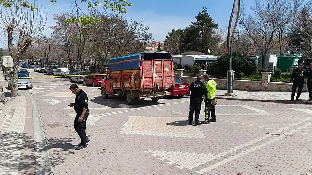 Kamyonetin çarptığı 3 yaşındaki çocuk öldü