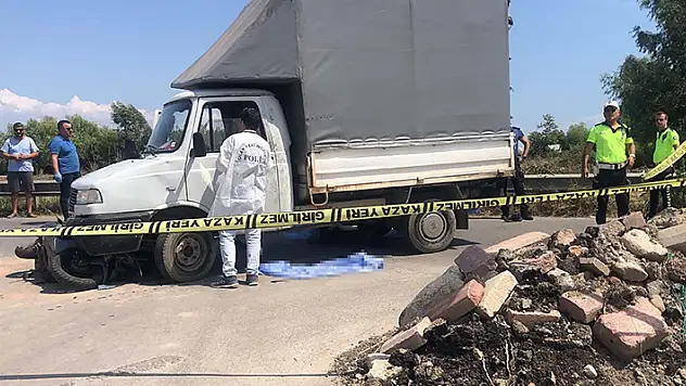 Kamyonetin çarptığı motosikletli öldü
