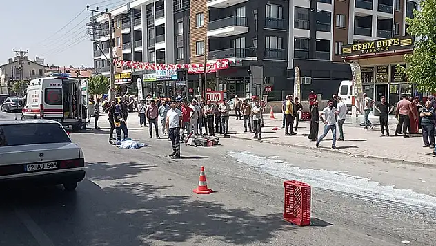 Kamyonun çarptığı motosiklet sürücüsü genç hayatını kaybetti