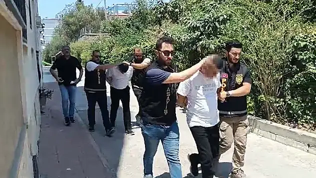 Kan davası nedeniyle Gaziantep'ten İzmir'e gelen çift, silahlı saldırıda öldü
