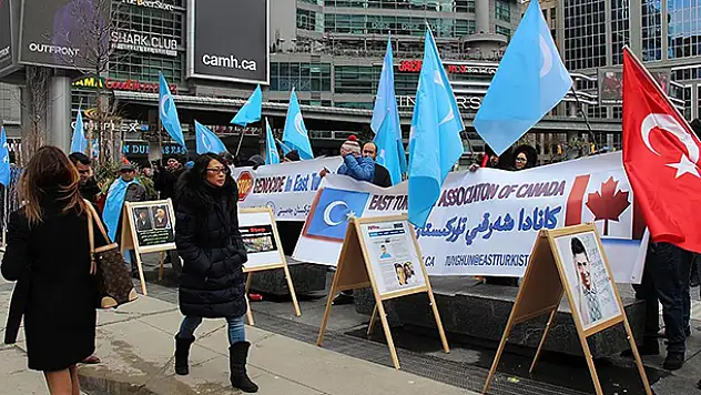 Kanada, Çin'in Uygur Türklerine yönelik uygulamalarını 'soykırım' olarak tanımladı