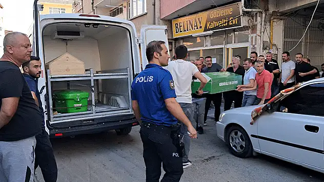 'Kanepeden düştü' denildi, cinayet çıktı: 3 gözaltı