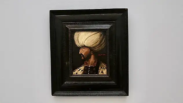 Kanuni Sultan Süleyman'ın portresi 438 bin 500 sterline alıcı buldu