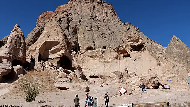 Kapadokya'nın giriş kapısı Selime Katedrali ziyaretçilerini ağırlıyor
