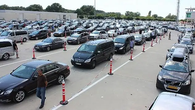 Kapıkule Sınır Kapısı'nda tüm zamanların giriş rekoru kırıldı