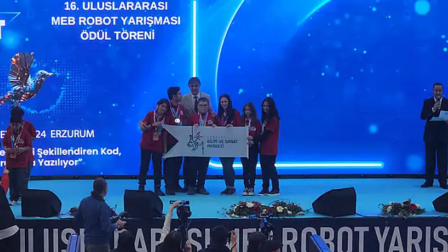 Kapsül Teknoloji Platformunun desteklediği takımlar, 5 ödülle döndü