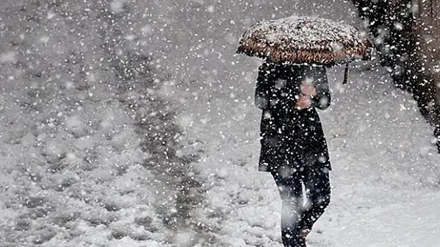 Kar ne zaman yağacak? İstanbul'a kar gelecek mi? Meteoroloji'den kar yağışı uyarısı!