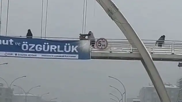 Kar topu atan çocukları darp eden şahıs gözaltına alındı