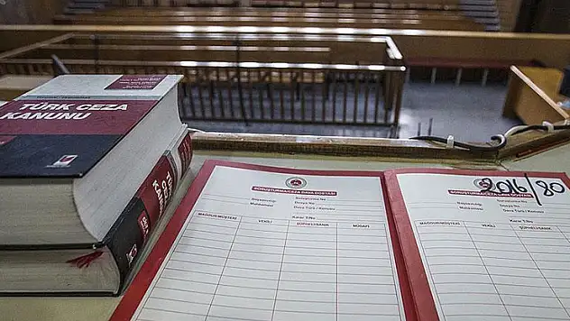 'Kara para aklama soruşturmasındaki döviz bürosu İmamoğlu'nun 'emanetçi'si oldu' iddiası