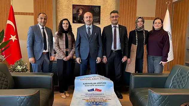 Karaaslan Atatürk İmam Hatip Ortaokulu'ndan Avrupa düzeyinde başarı