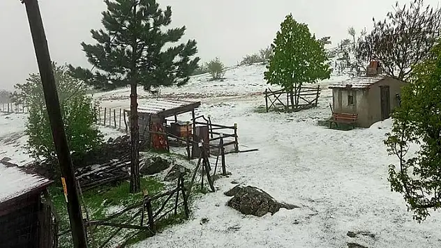 Karabük'te dolu etkili oldu

