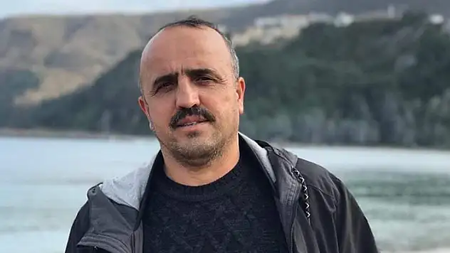 Karabük'te traktör devrildi: 1 ölü,1 yaralı
