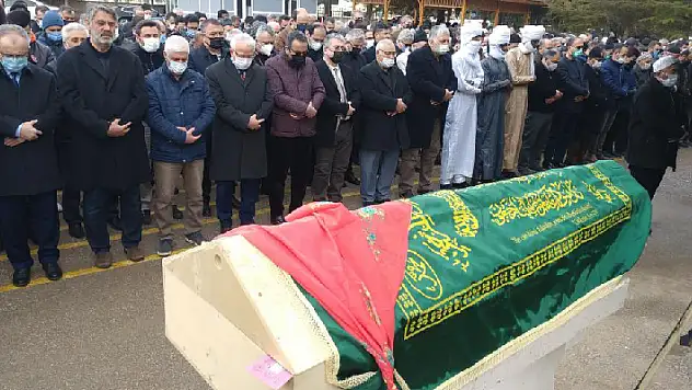 Karabük Üniversitesi Rektörü Polat'ın annesi Konya'da toprağa verildi
