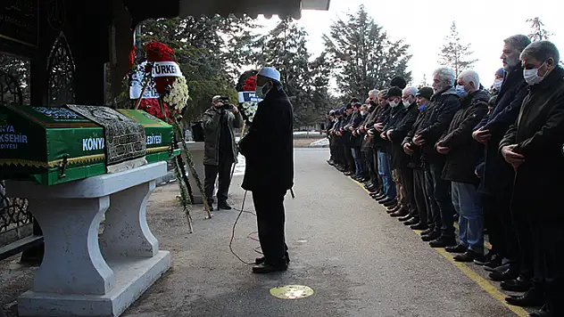 Karabük Üniversitesi Rektörü Refik Polat'ın babasının cenazesi Konya'da defnedildi

