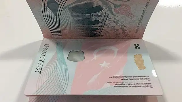 Karadağ, Türk vatandaşlarına vize uygulamasını iptal etti