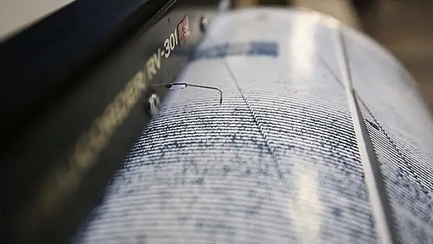 Karadeniz'de 4 büyüklüğünde deprem
