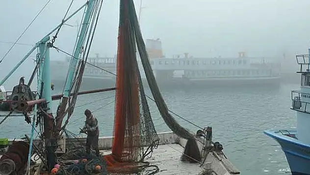 Karadeniz'de ulaşıma sis engeli