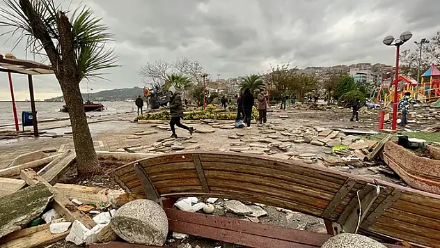 Karadeniz Ereğli ilçesi 'Genel Hayata Etkili Afet Bölgesi' ilan edildi
