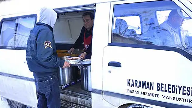 Karaman Belediyesinden ihtiyaç sahiplerine yemek hizmeti