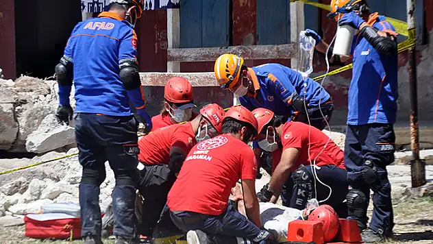 Karaman'da 18 kurumun katıldığı tatbikatta, 3 senaryo da başarıyla uygulandı
