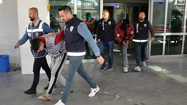 Karaman'da 6 motosiklet çalan 5 kişi, Konya'da yakalandı

