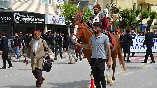 Karaman'da 747. Türk Dil Bayramı kutlanıyor

