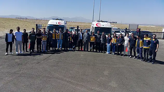 Karaman'da acil tıp teknisyenleri ile paramedik personel de ambulans kullanabilecek
