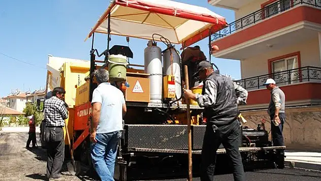 Karaman'da asfalt çalışmaları devam ediyor
