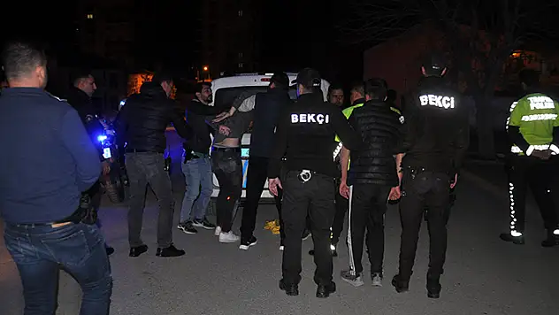 Karaman'da asker eğlencesinde 'düzgün oynamama' kavgası: 8 gözaltı


