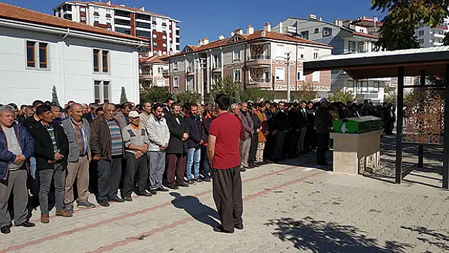 Karaman'da babası tarafından bıçaklanan genç 3 gün sonra hayatını kaybetti